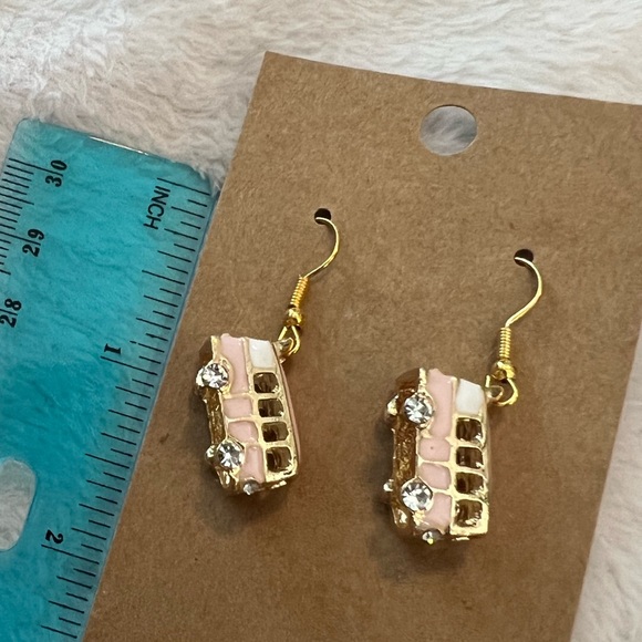 Jewelry - 3D Volkswagen VW Bus earrings